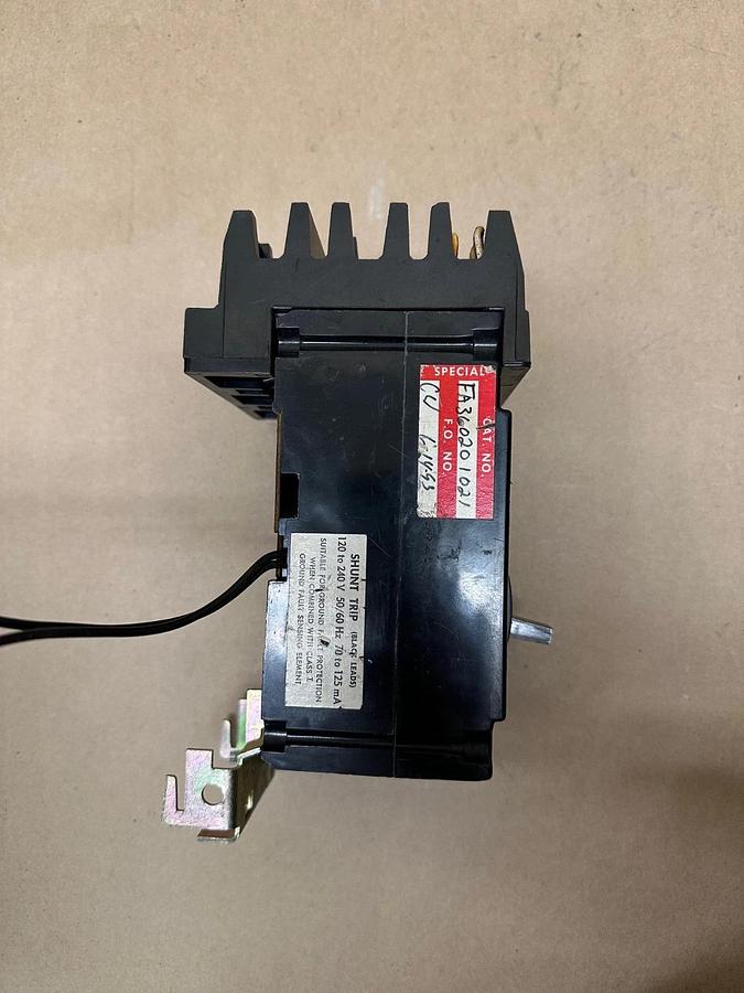 Used Square D FA360201021 20A Thermal-Magnetic Circuit Breaker