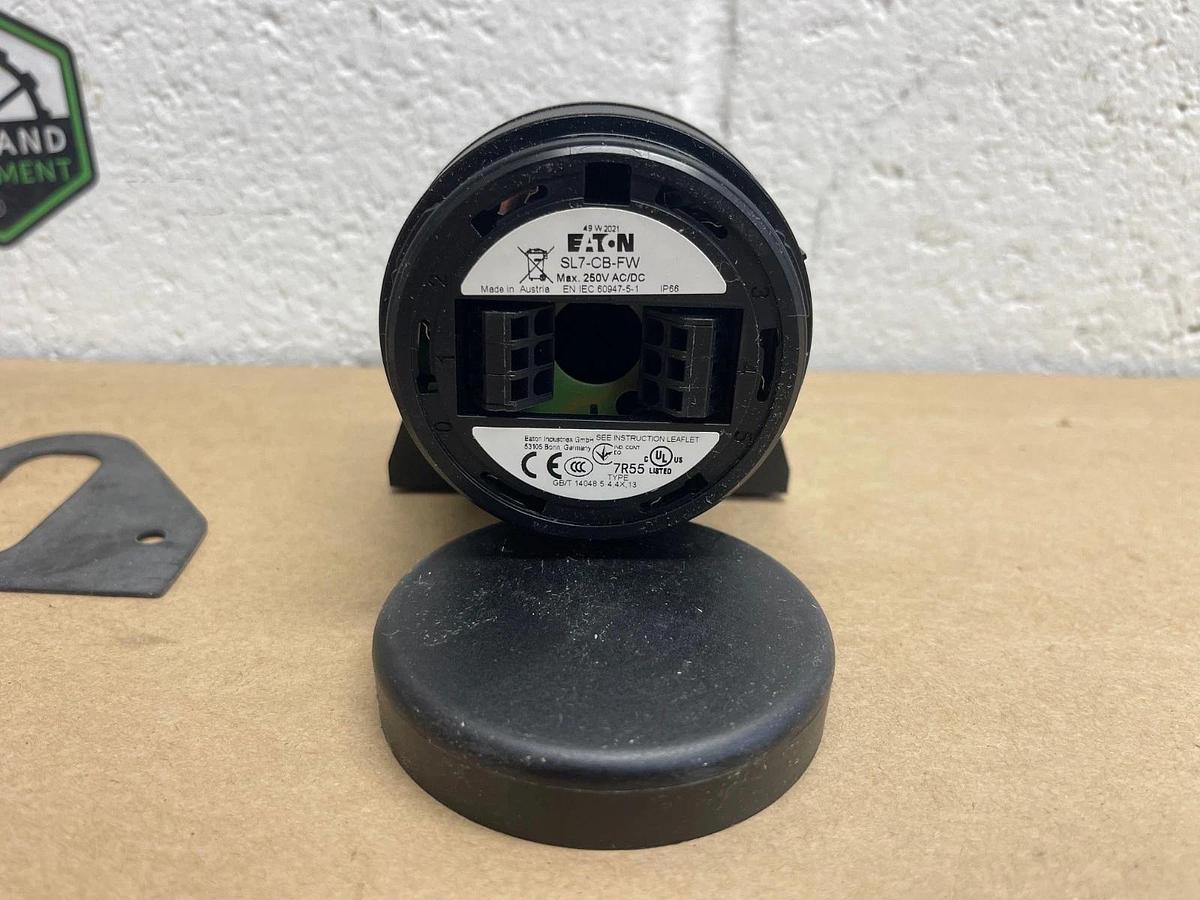 Used Eaton SL7-CB-FW Tower Light Base, Mounting Base *NEW*