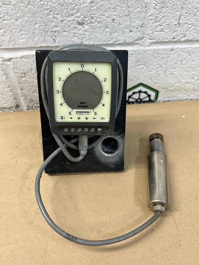 Used Federal Maxum DEI-72110 Digital Electronic Indicator w/ Mounting Plate