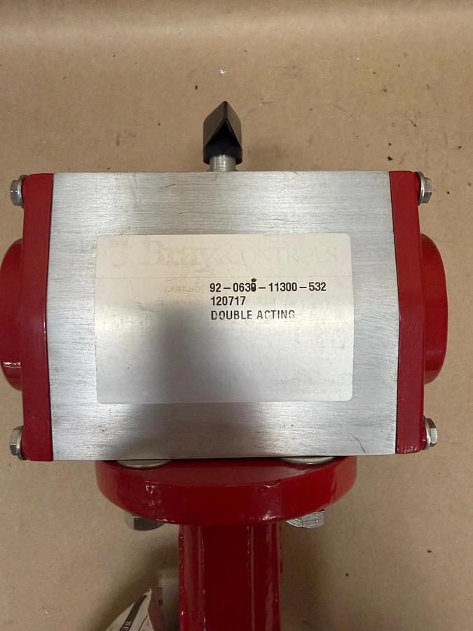 Used Bray 92-0630-11300-532 Pneumatic Actuator w/ 3111A Butterfly Valve