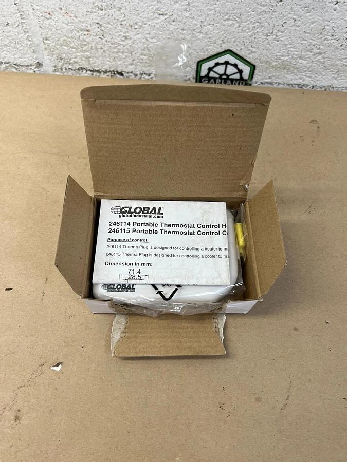 Used Global Industrial 246116 Thermostat Control/Heat Pump