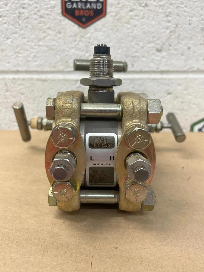 Used Anderson Greenwood M4AVIC Differential Pressure Manifold w/ DP/GP Valve