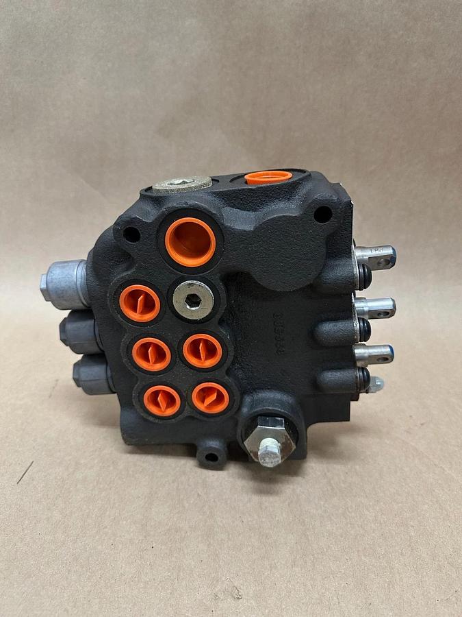 Used Parker VDP12 Hydraulic Valve *NEW*