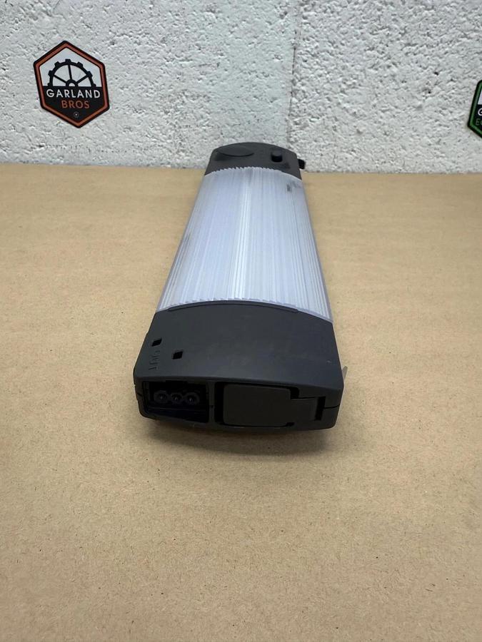 Used Nvent Hoffman EL900D LED Enclosure Light, 100-240V, 50/60Hz