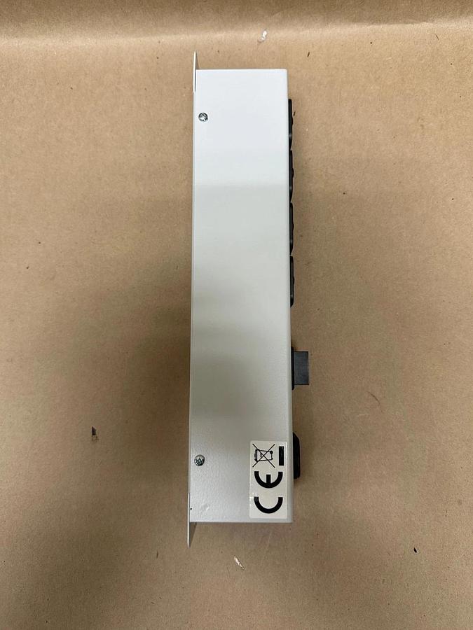 Used IEC 62100 10A Power Strip, 4 Outlet, Vertical Rack *NEW*