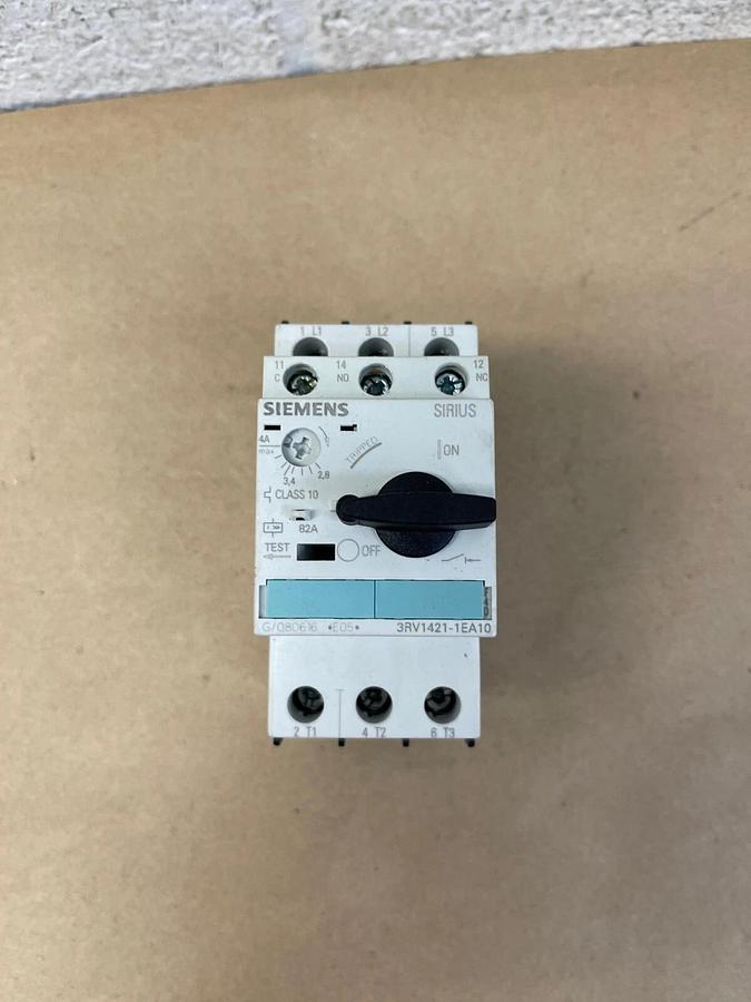 Used Siemens 3RV1421-1EA10 Manual Motor Starter, Sirius, 4A