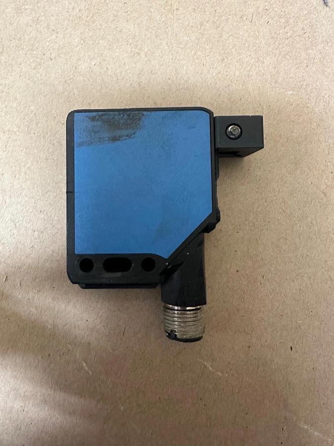 Used Sick WL11-P430 Retro-Reflective Photoelectric Sensor