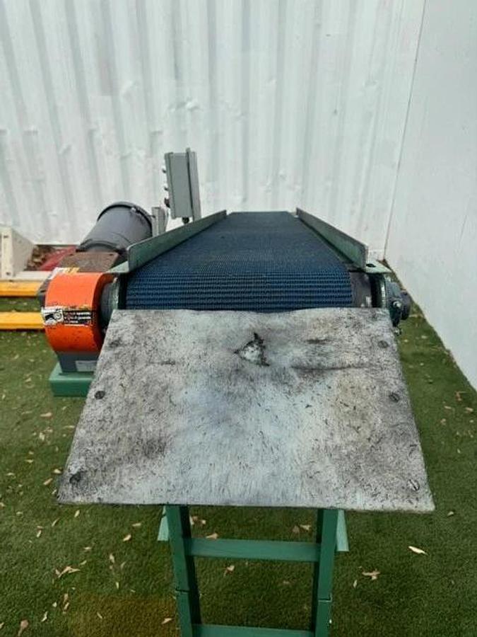Used Roach Conveyors 537541, 13” x 7’ 7” Conveyor Set Up, w/ 1Hp 230/460 Motor