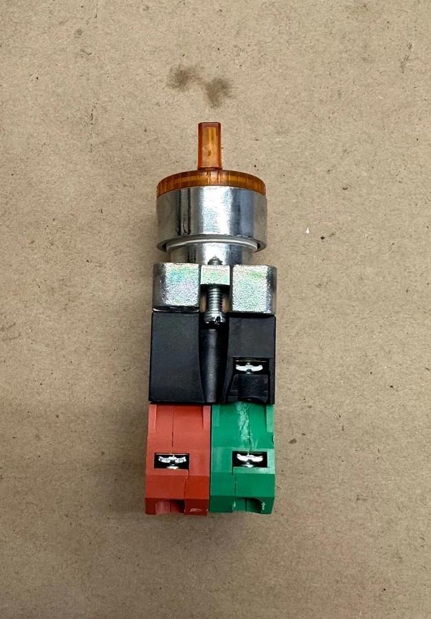 Used AutomationDirect GCX1253-24 Selector Switch