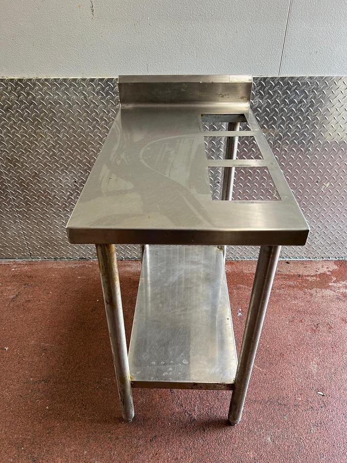 Used Select Stainless 30” x 18” Platform Work Table