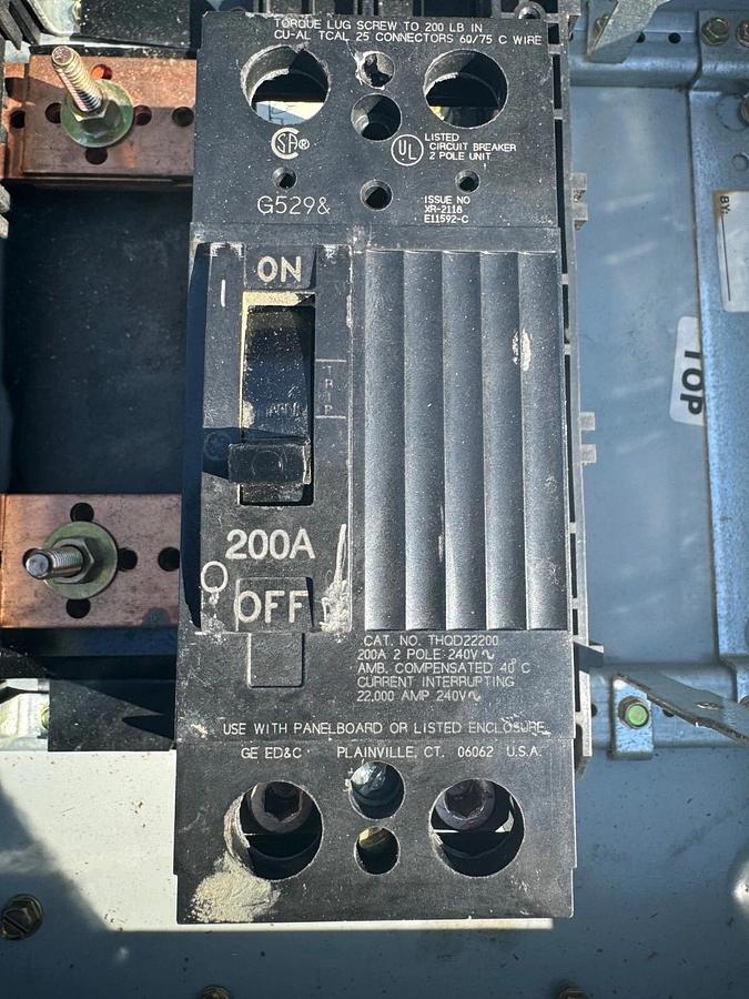 Used General Electric AB433 A-Series Panelboard 200A Main 34/36 Switches, Mixed Amps