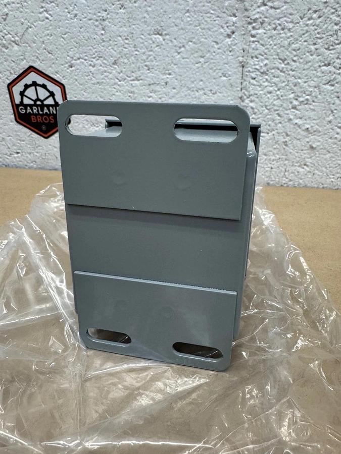 Saginaw Control & Engineering SCE-1PBI Pushbutton Enclosure *NEW*