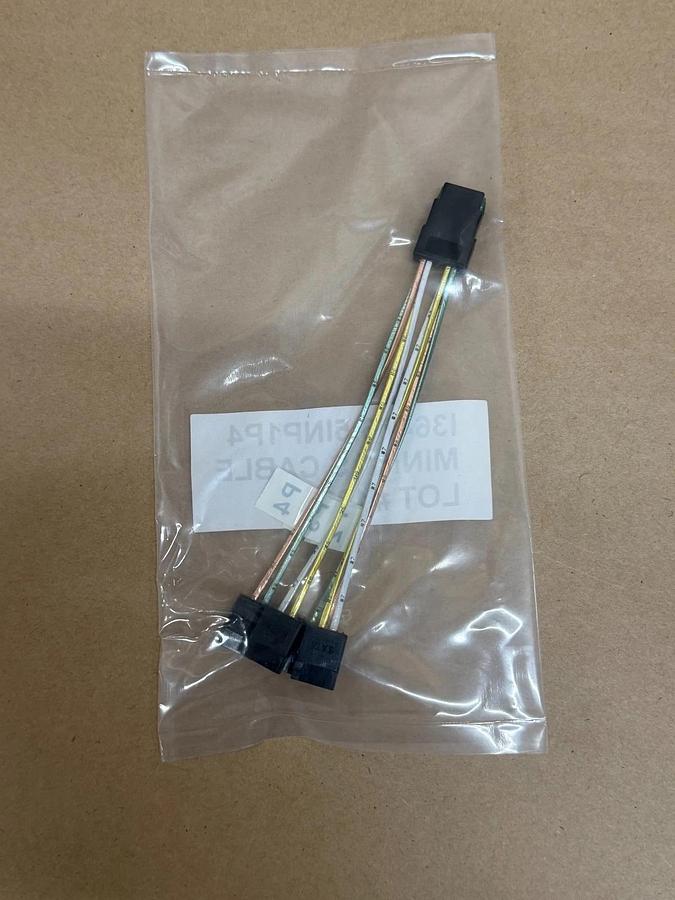 Used MINI-SAS Breakout Cable I36476.5INP1P4 *NEW*