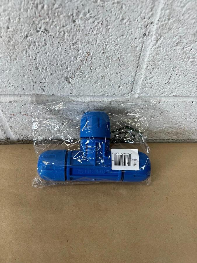 Used Rapid Air F2005 1" FastPipe Fee Fitting