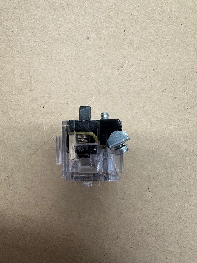 Used Eaton HT8B Contact Block, Lot of 3 *NEW*