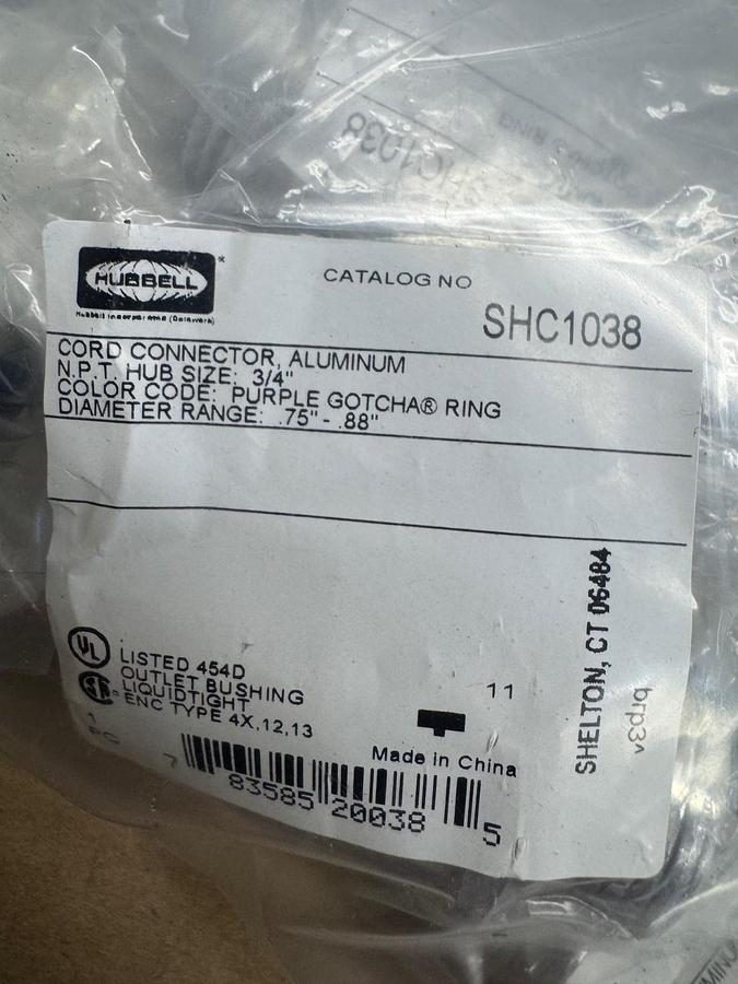 Used Hubbell SHC1038 3/4” Straight Cord Connector, Lot of 29