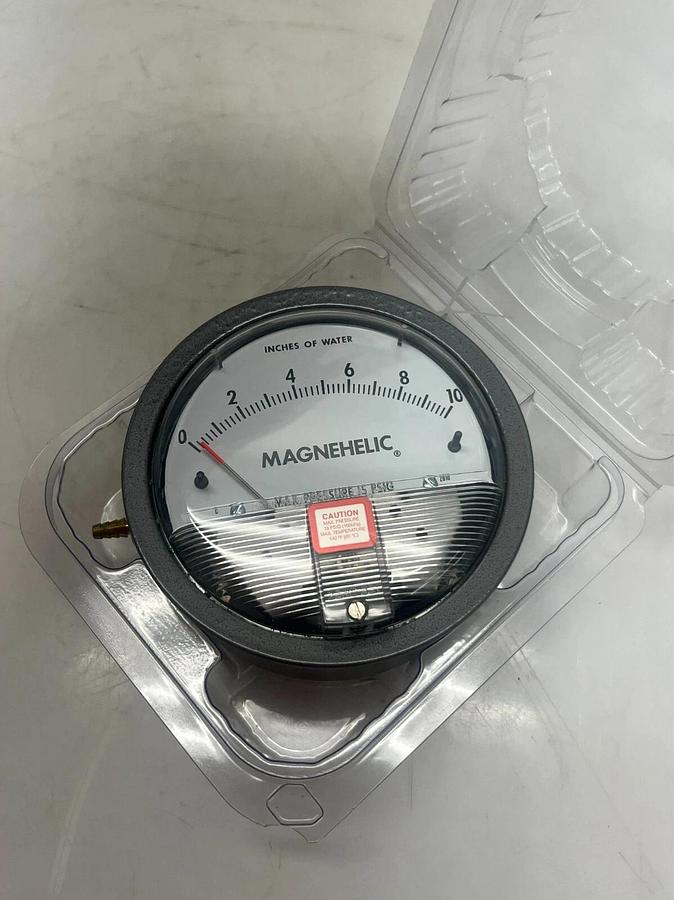 Used Dwyer Magnehelic Differential Pressure Gauge Max 15PSIG