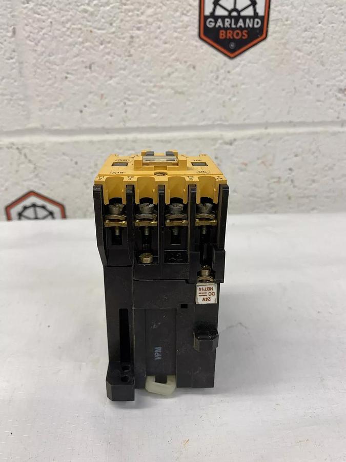 Used Allen-Bradley 100-A18NZ*3 Series B Contactor