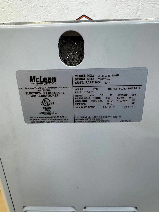 Used McLean CR23-0226-G002H Thermal Management Enclosure/AC Unit, 230V 1400-1600 BCU
