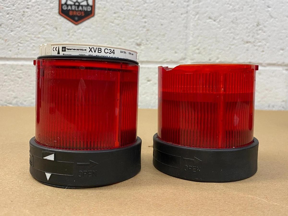 Used Telemecanique XVB C35, XVB C35, XVB C34, XVB C34, XVB C33 Light Towers, Lot of 6