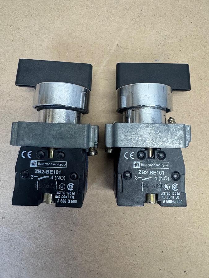 Used Telemecanique ZB2-BE101 3 Position Rotary Selector Switch, Lot of 2