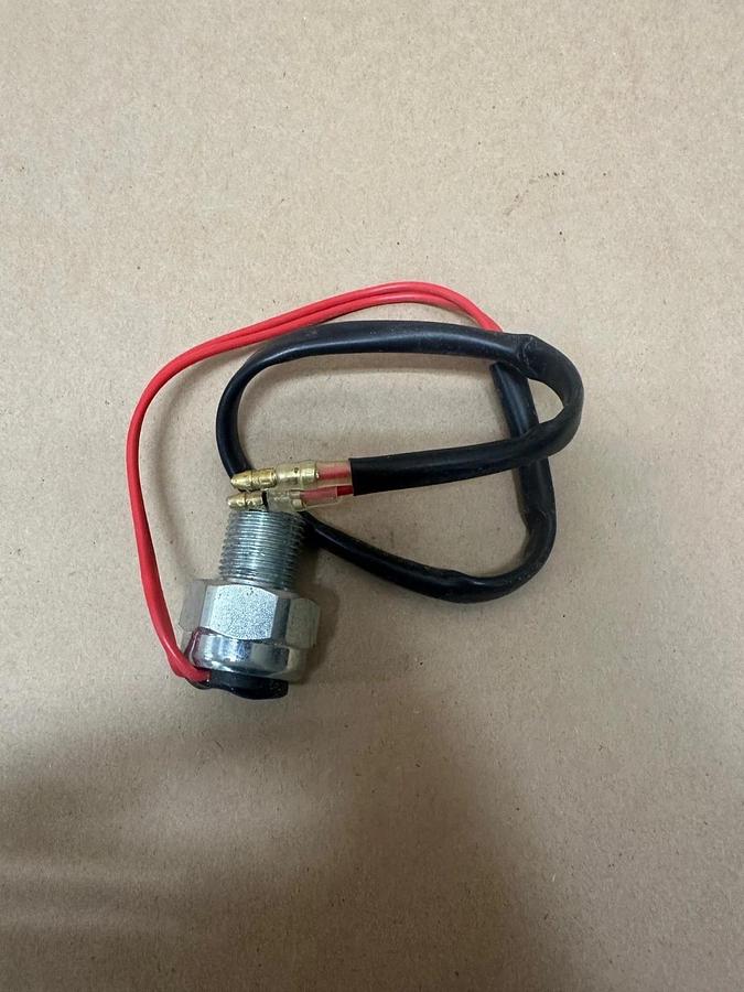 Used Totalsource 800122233 Switch-Lamp *NEW*