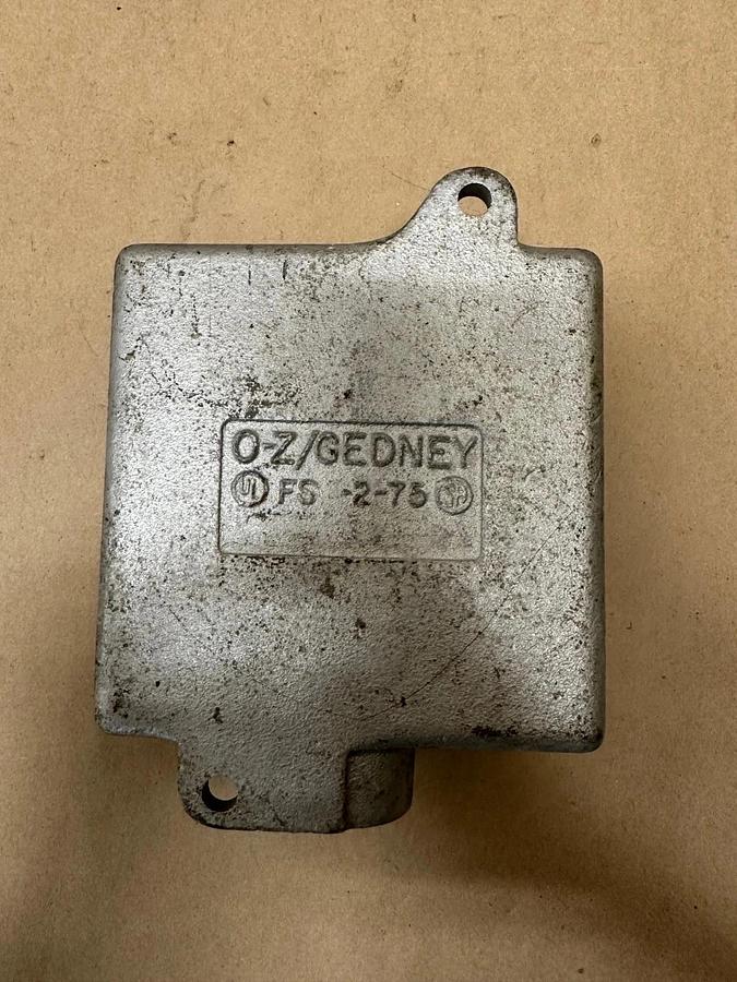 Used O-Z/Gedney FS 2-75 Iron Cast Junction Box 3/4” Hub