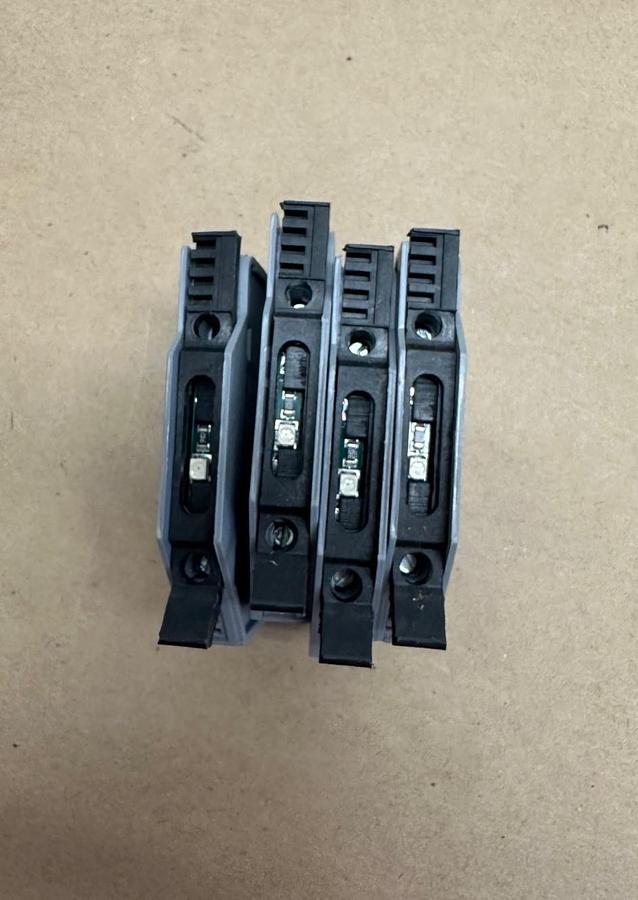 Used DINnectors DN-F10L Series: Euro S 4LH Fuse Terminal Blocks, Lot of 4 *NEW*