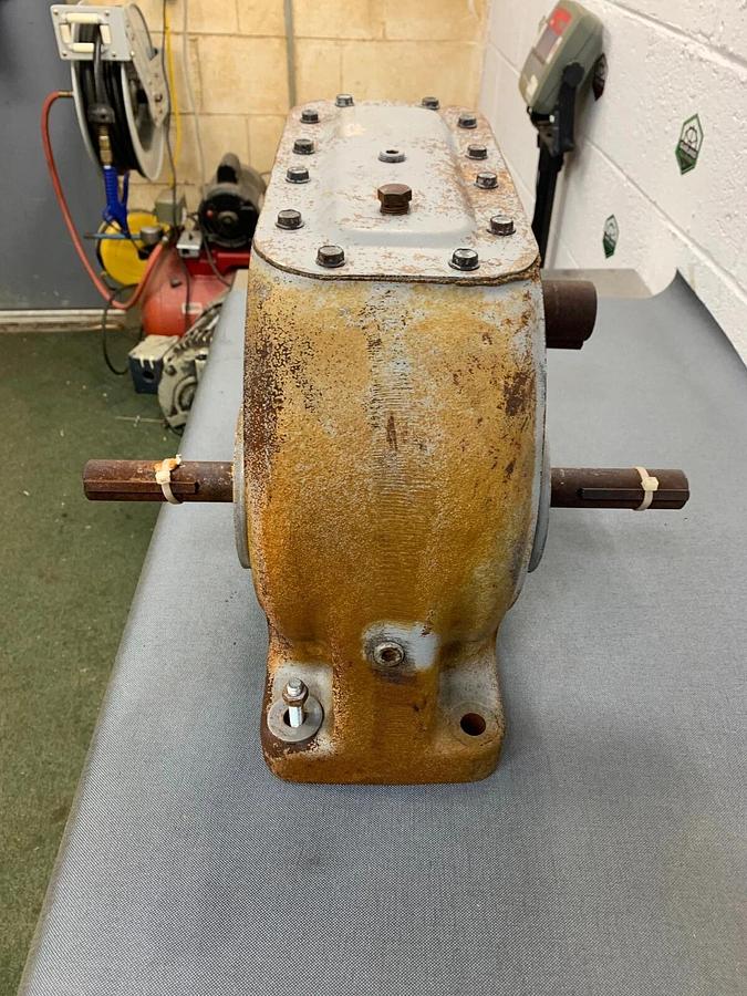 Used Dorris Model 2838 Double Reduction Base Type Gear Drive