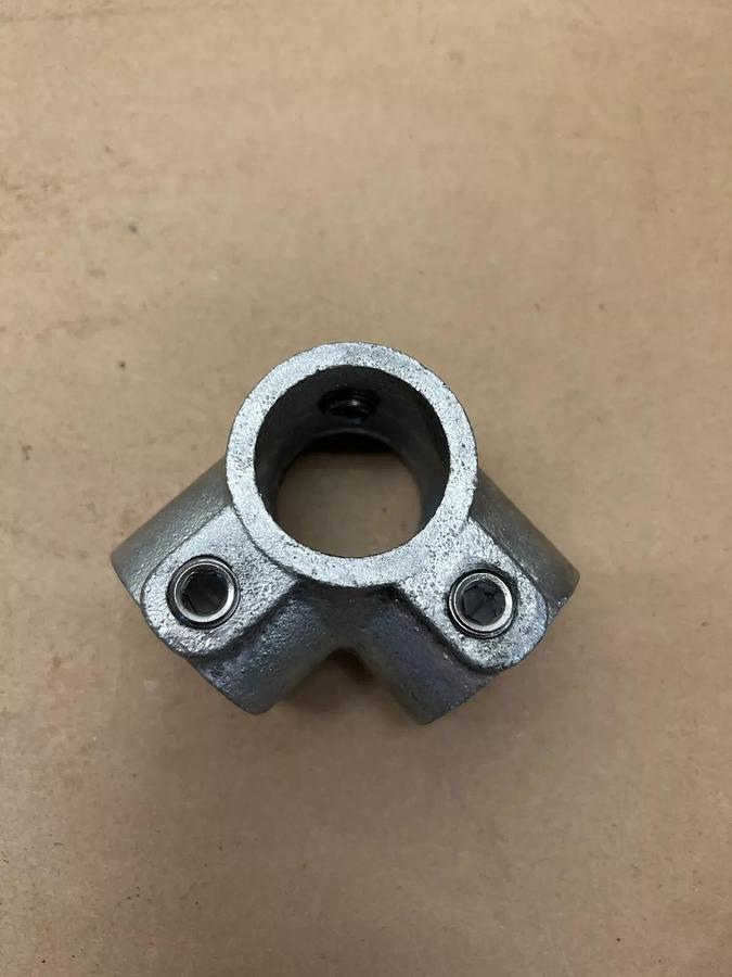 Side Outlet Elbow 3 Way Carbon Steel Tube Connector, 1-3/8” Opening - Lot of 5