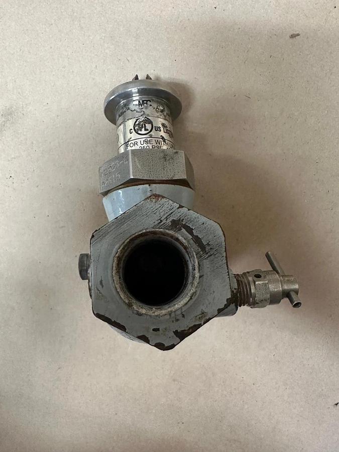 Used MEC ME820 Shut-Off Valve, 400 WOG Heavy Duty Quick Acting Globe Valve