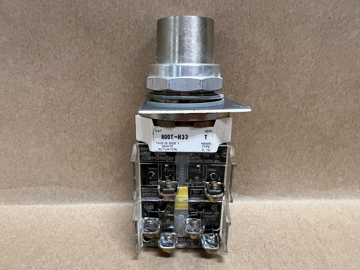 Used Allen Bradley 800T-H33 Ser T, Selector Switch