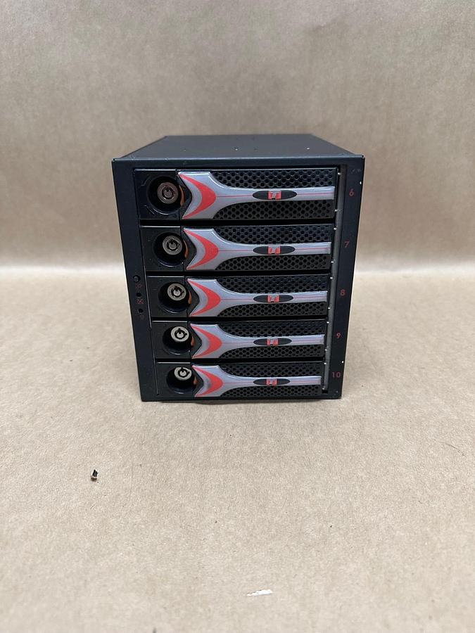 Used Teras Simple Storage 5 Bay Hard Drive Enclosure