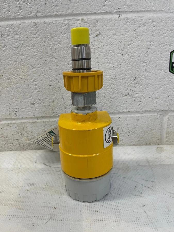 Used +GF+ Signet (George Fischer) 2560 Flowmag 30 VDC, 2.5 w, 20 mA