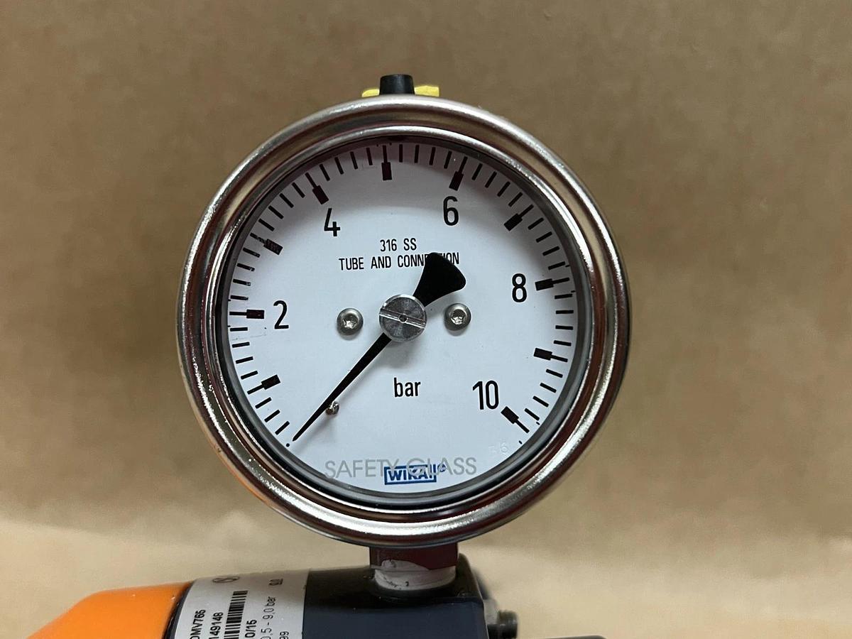Used Stübbe DMV765 Pressure Reducing Valve w/ WIKA Pressure Gauge (0-10)