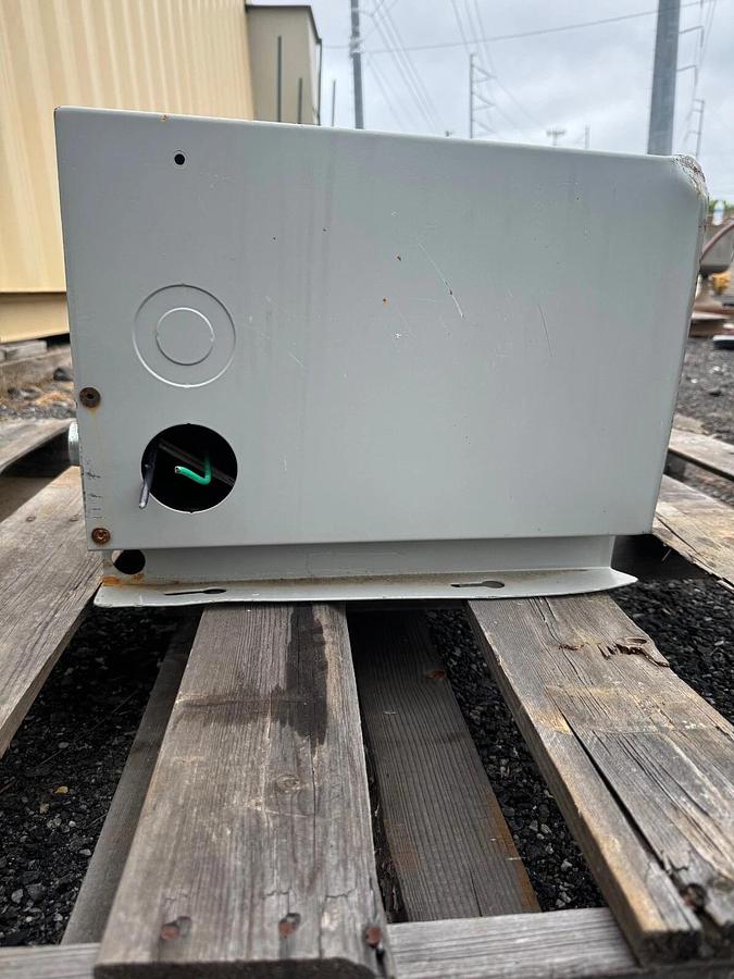 Used Siemens 1D1N010ST Transformer, 10 KVA, 240-480V, Dry Type Transformer