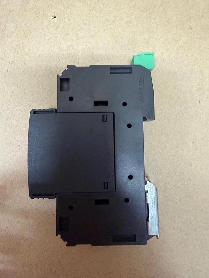 Used Phoenix Contact VAL-MS BE/FM Surge Protector w/ VAL-US 120 ST