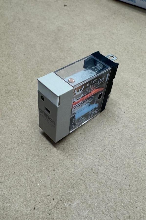 Used Omron G2R-1-SN DC24 General Purpose Relay Qty 19 *NEW*