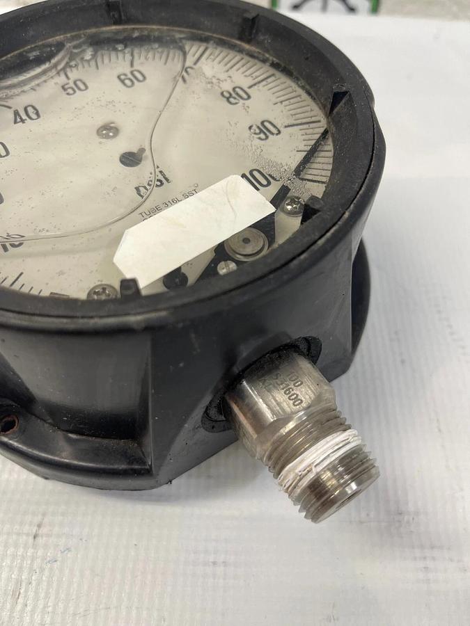 Used USC Tube 316LSST, Conn 316LSST, Solfrunt 0-100 Pressure Gauge