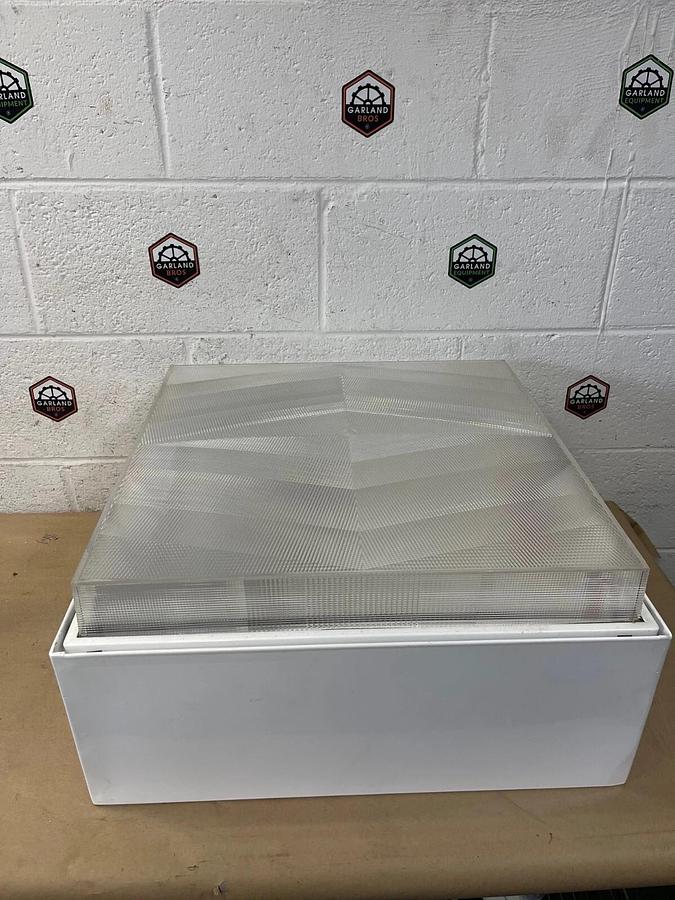 Used Lumark MPCL-350-277V-Q-F1 350W CL/CS Canopy Light