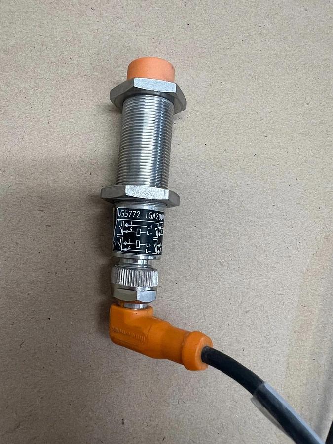 Used IFM IGA2008-FRKG/V4A/US Proximity Sensor
