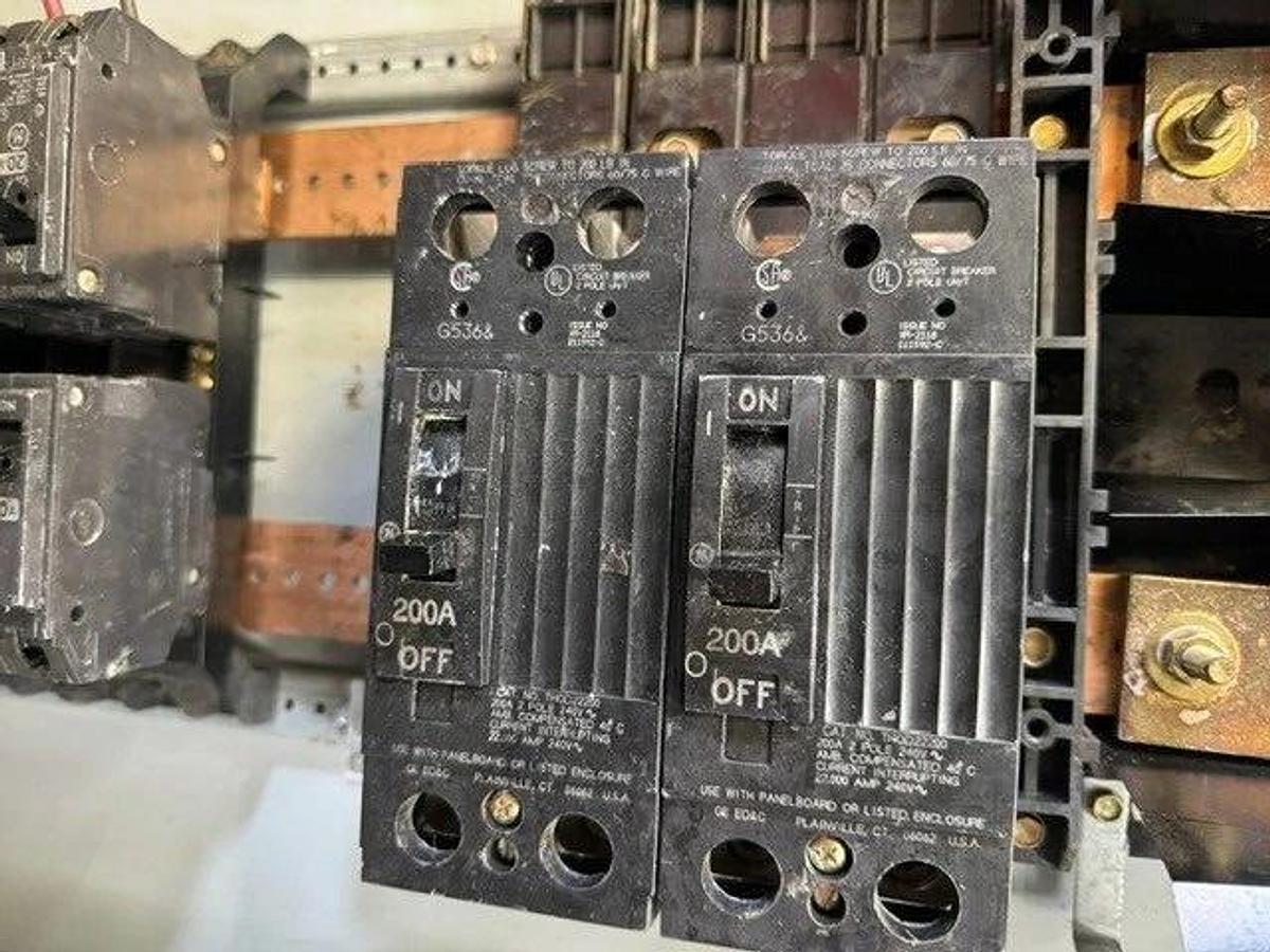 Used General Electric A-Series Panelboard AB643, GE TJD422400 400A Circuit Breaker