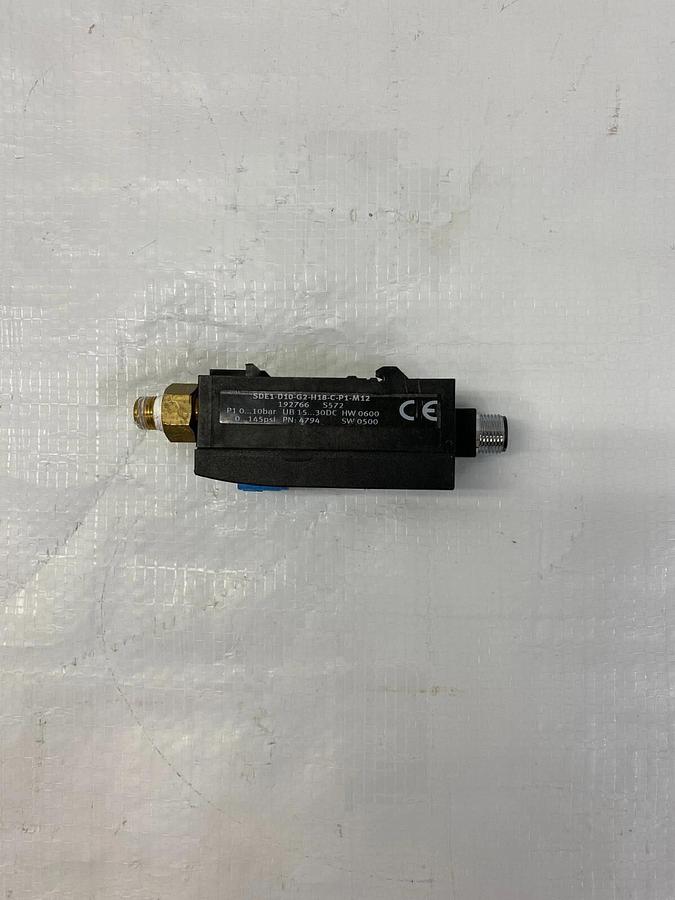 Used FESTO SDE7-D10-G2-H18-C-P1-M12 Pressure Sensor