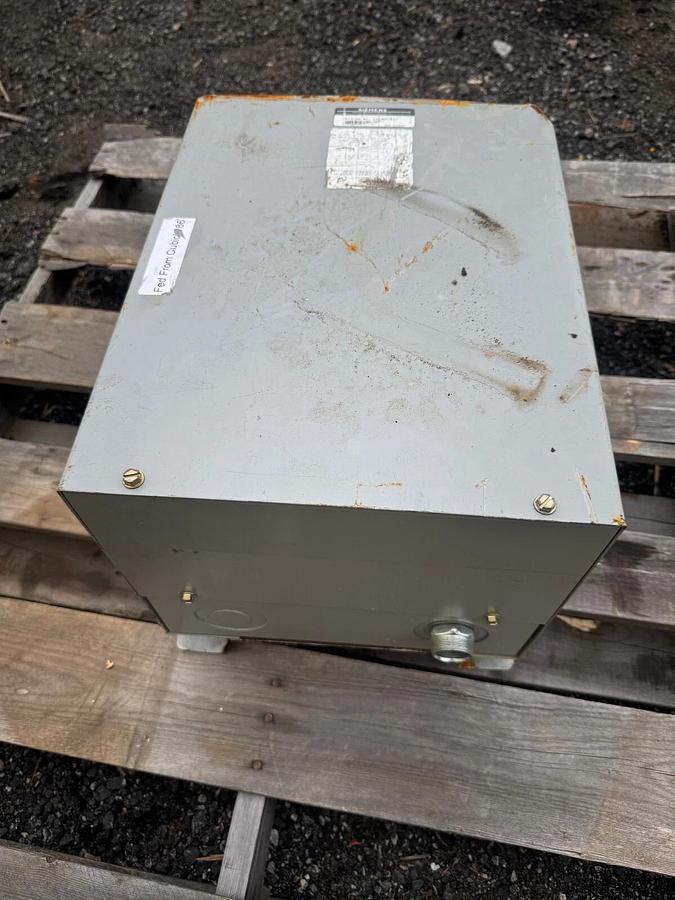 Used Siemens 1D1N010ST Transformer, 10 KVA, 240-480V, Dry Type Transformer