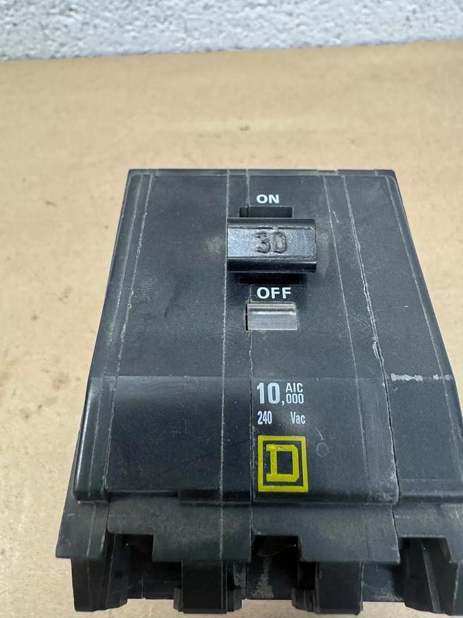 Used Square D NE-2769 30A Circuit Breaker, 240VAC, 10,000 Rating