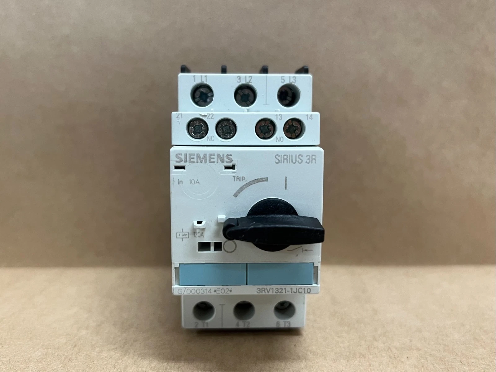 Used Siemens 3RV1321-1JC10 Sirius 3R 3P Motor Protection Circuit Breaker - Lot of 3