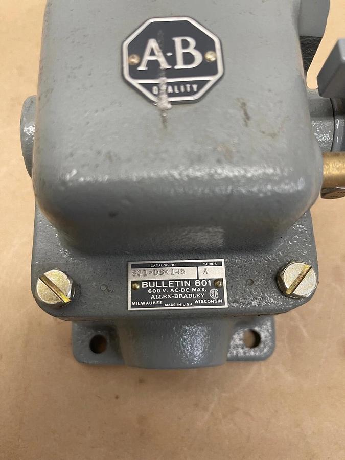 Used Allen-Bradley 801-DSK145 Limit Switch, Series A, Bulletin 801, 600V AC/DC Max