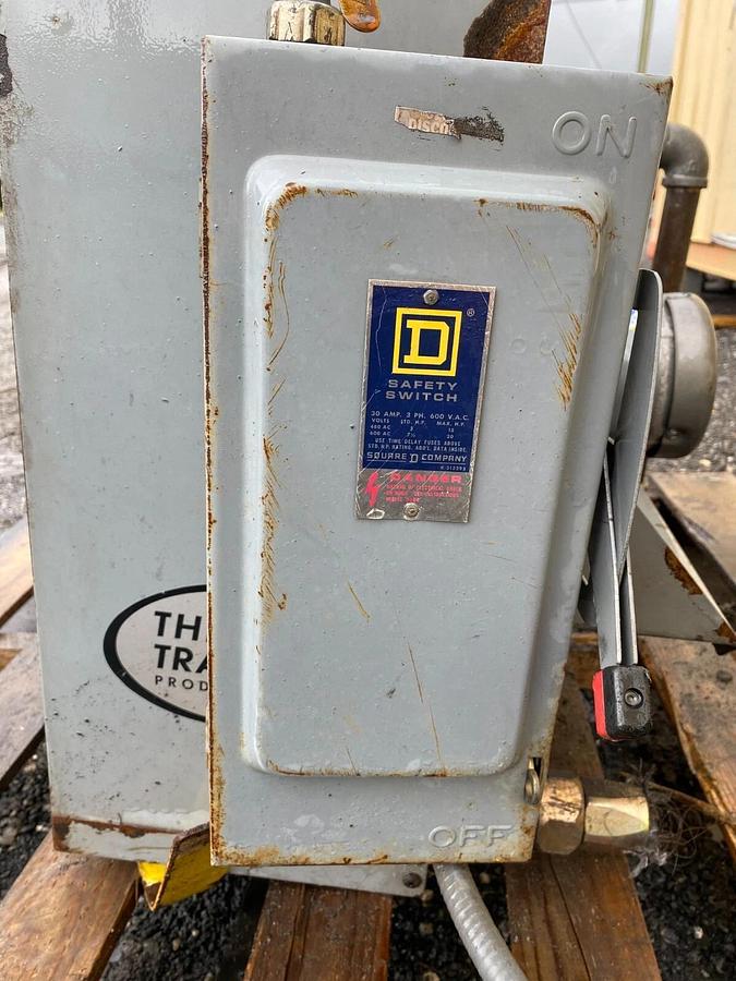 Used Thermal Transfer A0-25 Heat Exchanger 300 PSI, temp F 400 Baldor Motor 3 ph