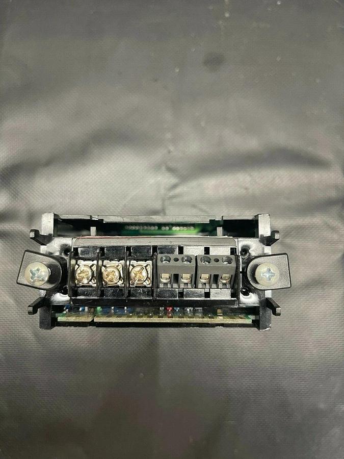 Used Omega DO2000-S3, Omegarometer, 120 Volts, 9 Watts, Drive Box