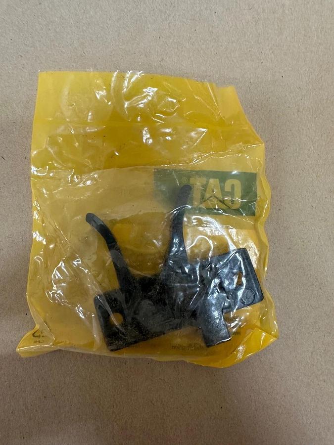 Used CAT 9R-4023 Glass Window Catch *NEW*